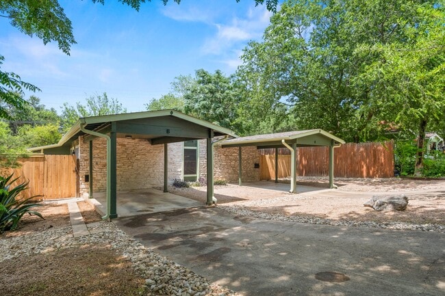 Photo - 3508 Southridge Dr Unit Apt 1