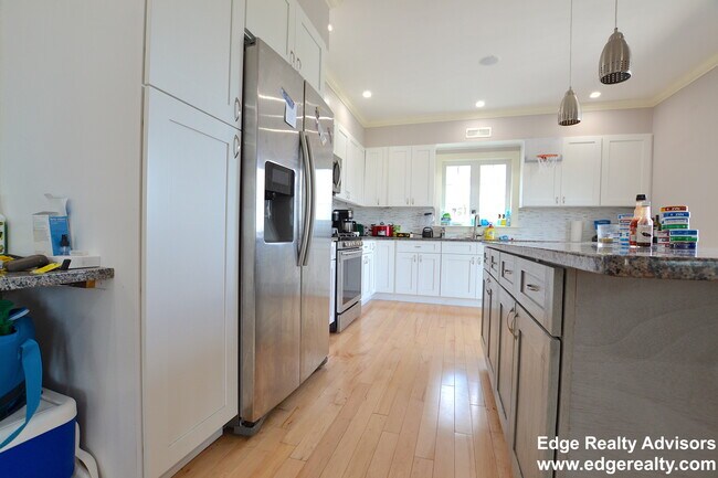 Photo - 164 Bigelow St Unit 1