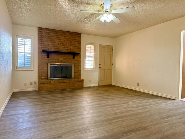 Photo - 2213 Culver Dr