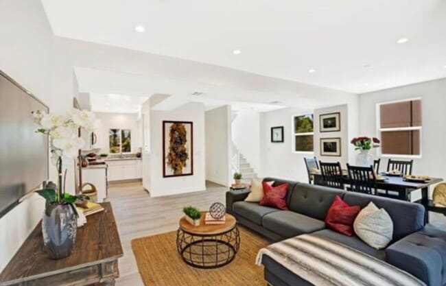 9861 N Lassen Ct