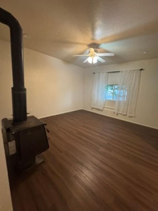 Photo - 415 State St
