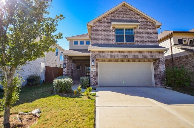Beautiful 2 story home with 4 bedrooms, 2,... - Beautiful 2 story home with 4 bedrooms, 2,...