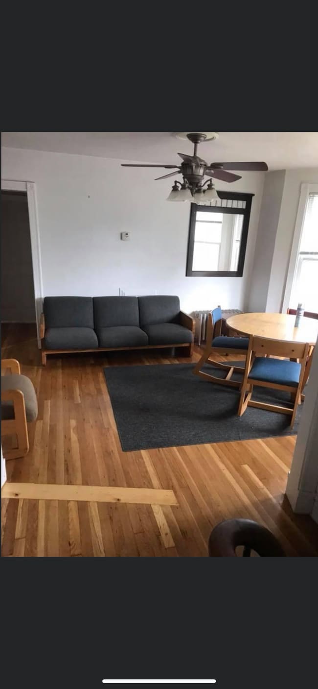 Photo - 28 Seminary Ave Unidad 1