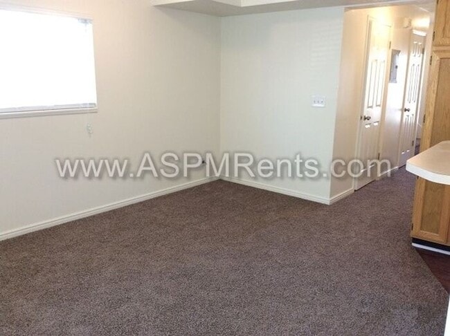 Photo - W Jordan Nice 3 Bed 2 Bath Townhome with pool