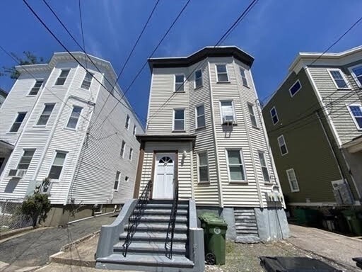 Building Photo - 10 Berkeley St Unit 2
