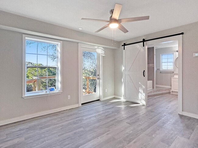 Photo - 1 Bedroom - Downstairs Duplex in Canyon Lake - Hill Country Views