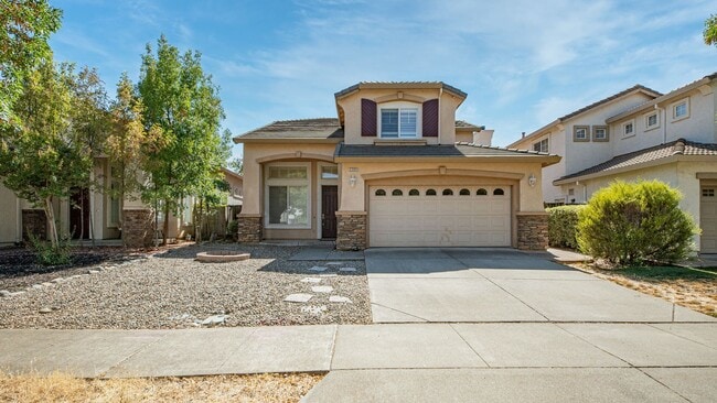 Photo - Rolling Hills Beauty! 4 Bedroom 3 Bath