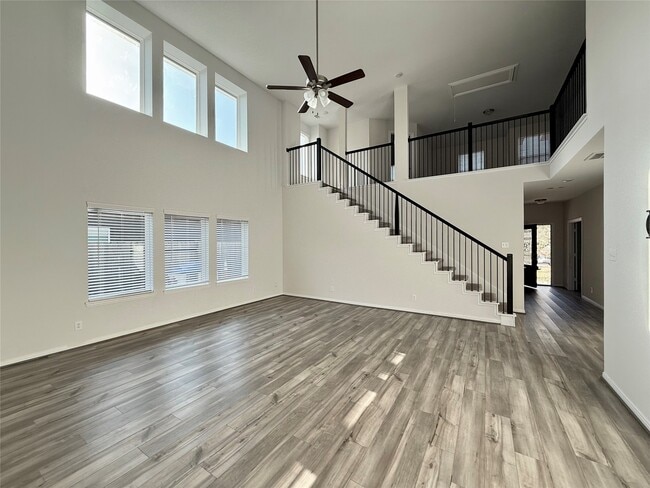 Photo - 5002 Winnipeg Blvd