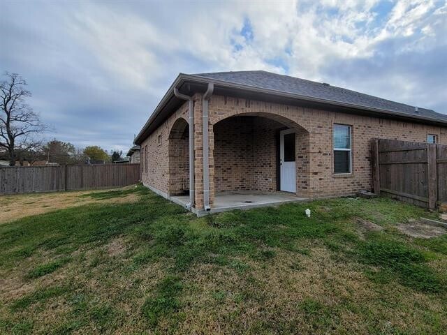 Photo - 106 Provost St