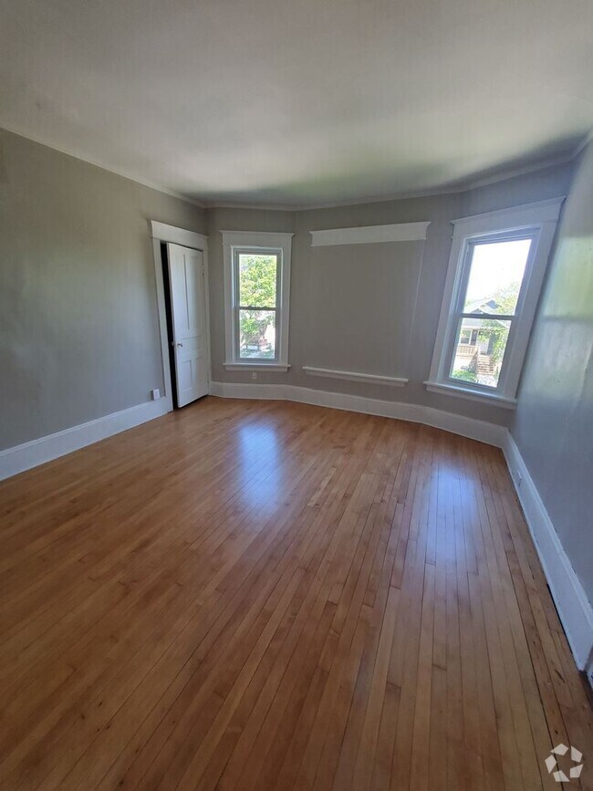 Building Photo - 2023-2025 N 24th St. (Duplex) Unit 2025 Upper Rental