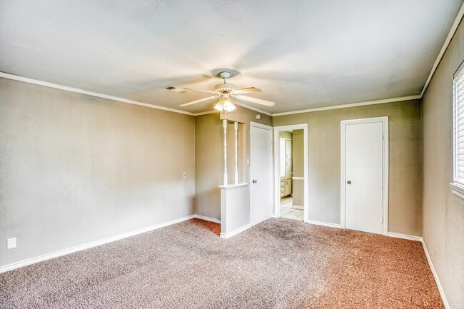 Photo - 25115 Burrard St