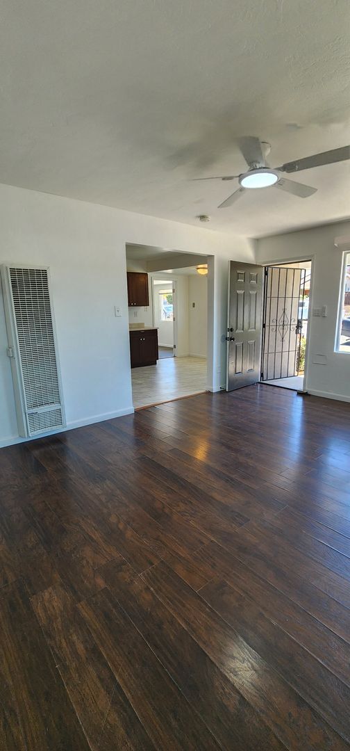 Photo - Spacious 3bdr house near College Grove!