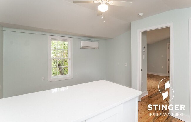 Photo - 606 Carteret St