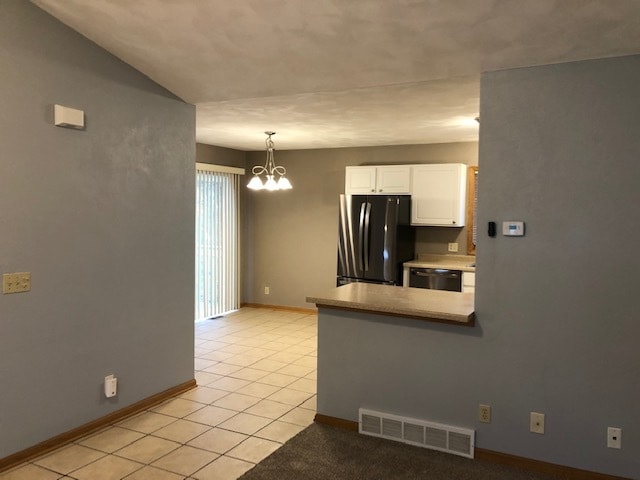Sala de estar con vista a la cocina - 3414 Coventry Dr Unidad 3416