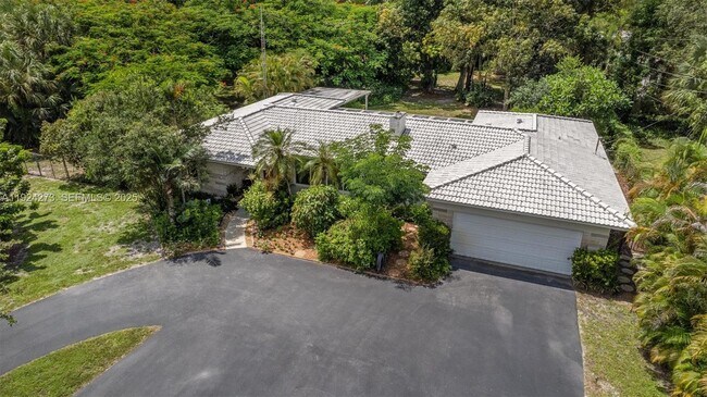 Photo - 4316 SW 6th St