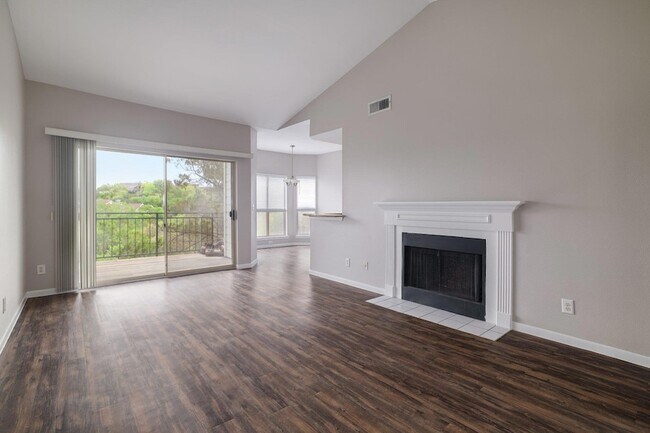 Building Photo - 6000 Shepherd Mountain Cove Unit 1711