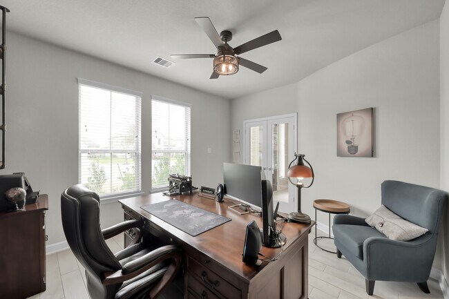 Photo - 241 Bright Blf Cir