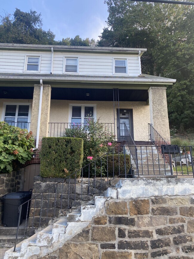 Photo - 310 Beaver St