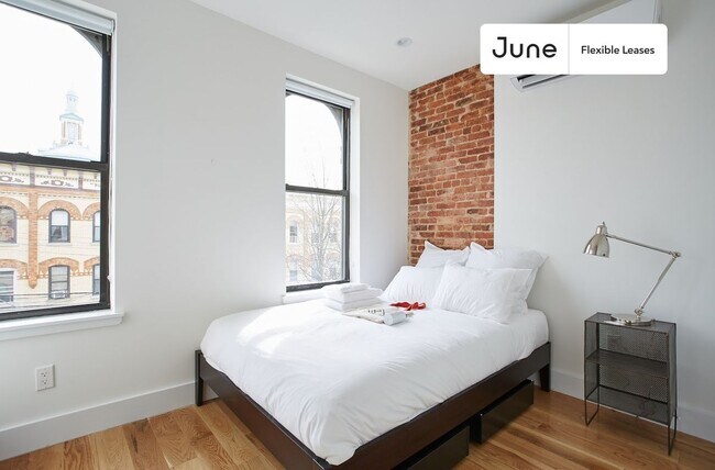 Prime ROOM at The Cornelia House