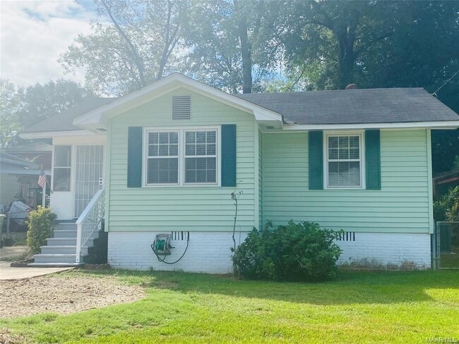 Photo - 2048 Midway St