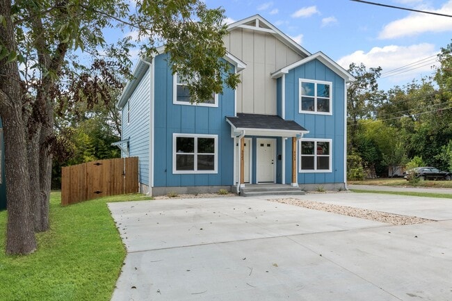 Building Photo - Brand New, Modern, and Ready for You in Temple, TX!