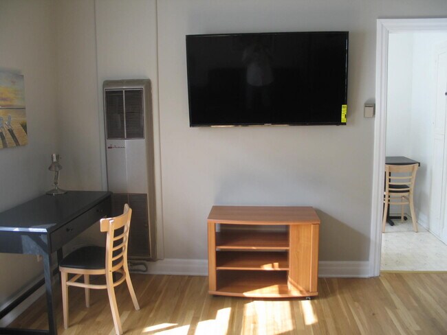 55 inch online TV