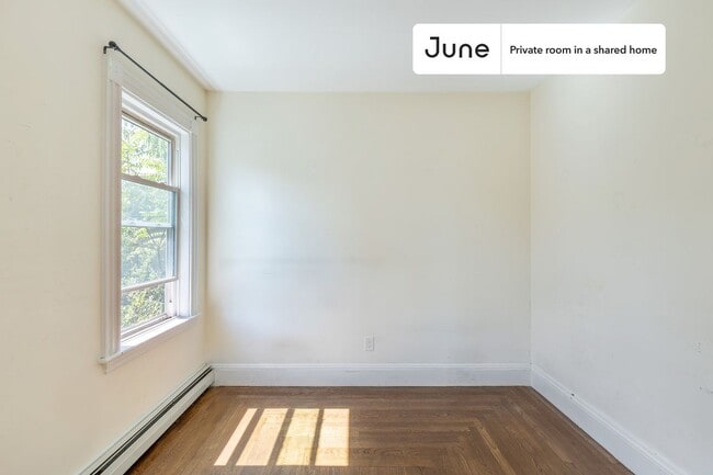 Photo - Room in Shared 3 bed/1 bath home Unidad A