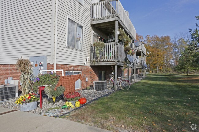 Lakeview Apartments