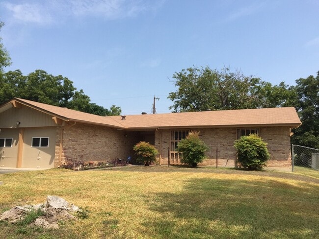 Photo - 7911 Riata Ave