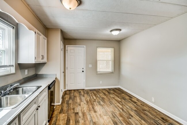 Photo - 230 Poplar Springs Dr