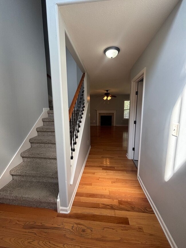 Photo - 1132 Chinook Cir