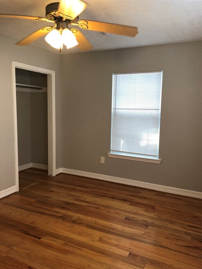 Photo - 1320 W 24th St