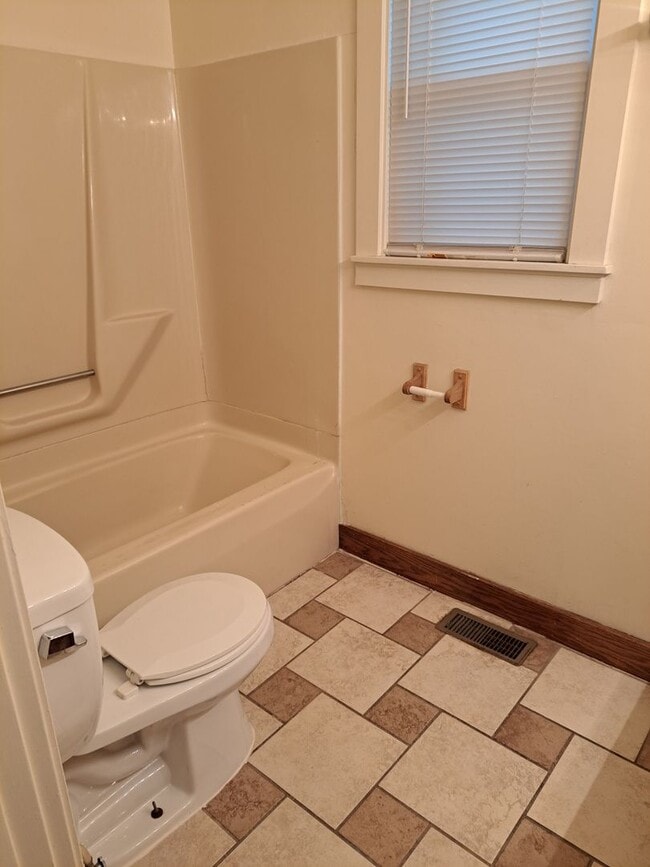 Photo - 2 BR Apartment in West Central District