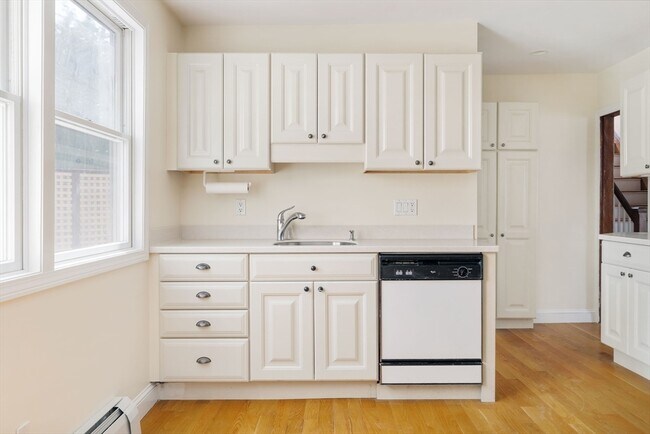 Photo - 18 Newcastle Rd Unit top##