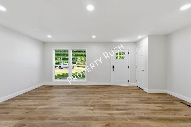 Photo - 6107 Vance Cir