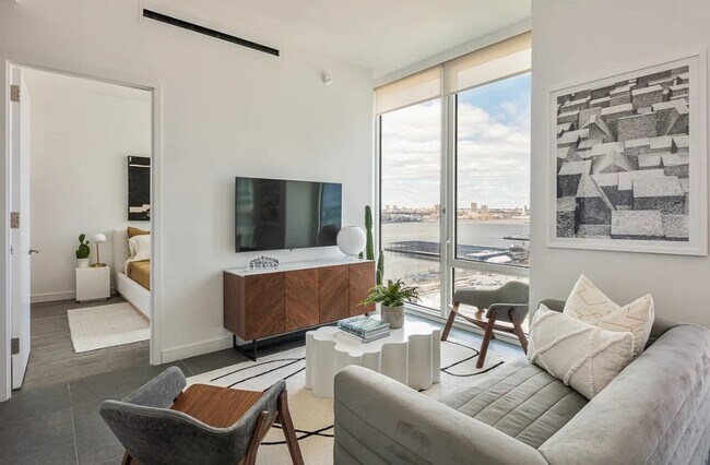 Photo - 636 W 30th St Unit 21G