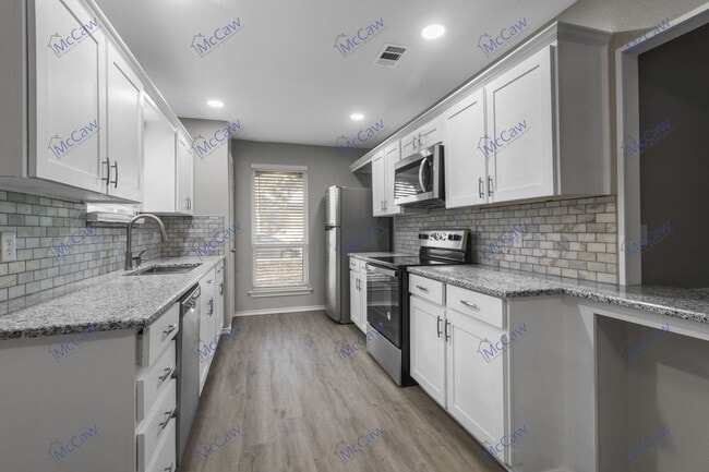 Photo - 2908 E Park Blvd