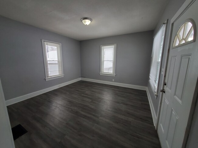 Photo - 2 Bedroom 1.2 bath in Moline