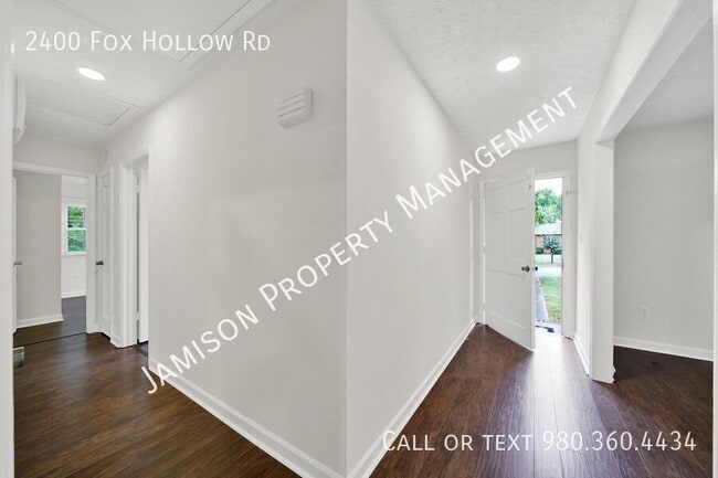 Photo - 2400 Fox Hollow Rd