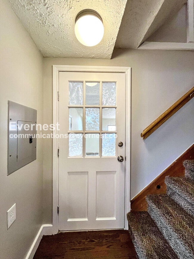 Photo - 408 Malibu Canyon Dr