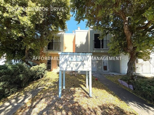 Photo - 37578 Glenmoor Dr Unit 3