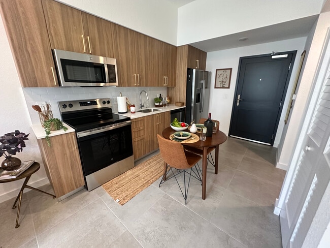 Building Photo - 1919 Washington St Unit A1