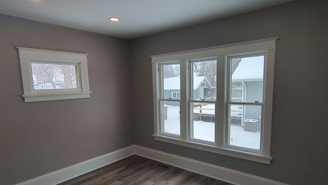 Photo - 3 Bedroom 1 bath home with lots of updates!