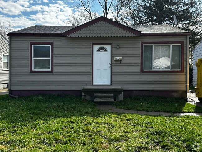 Building Photo - 2 Bedroom Home In Warren
