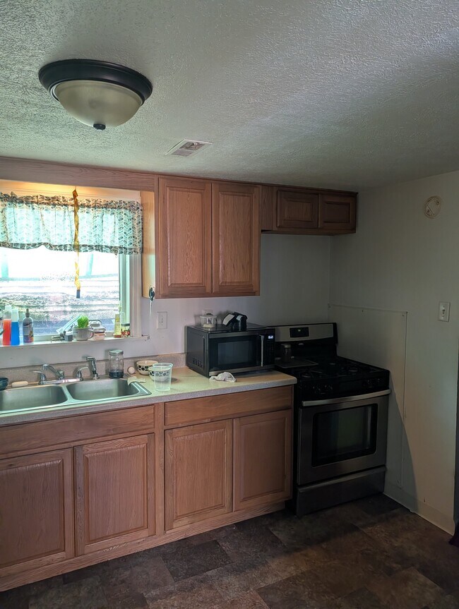 402 Indiana Ave Unit B