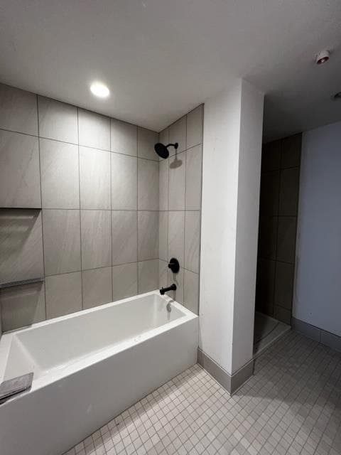 Photo - 136 Main St Unidad 205