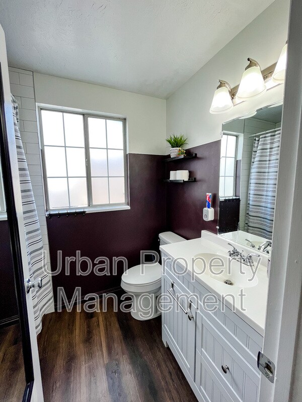 Photo - 734 W 2220 N