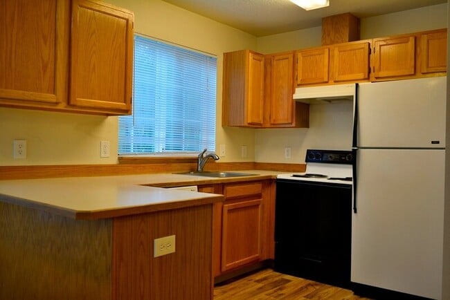 Photo - 1908 NE 46th Ave