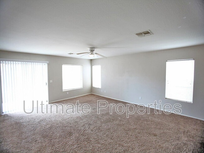 Photo - 21983 W Gardenia Dr