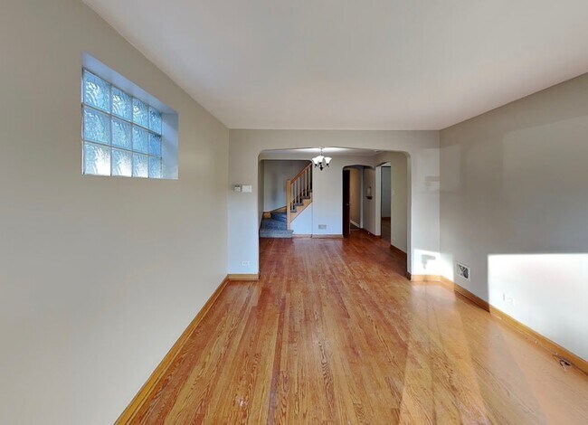 Photo - 3545 Wesley Ave